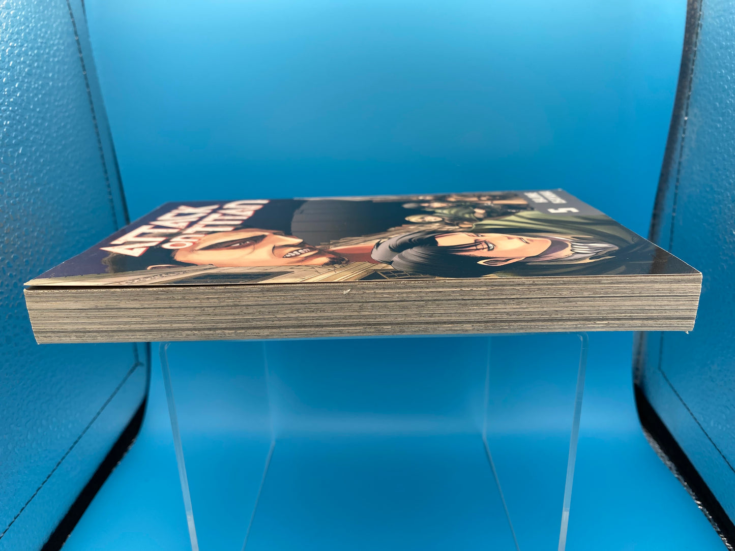 Attack on Titan - Vol 5 (USED/GOOD)